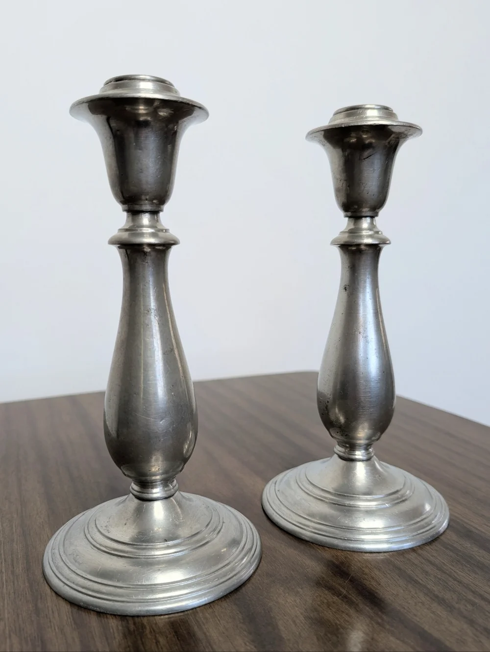 Pair Of Vintage Spindle Silver Tone Mayflower Pewter Tall Candlestick Holders